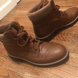 10.5 Tommy Hilfiger boots